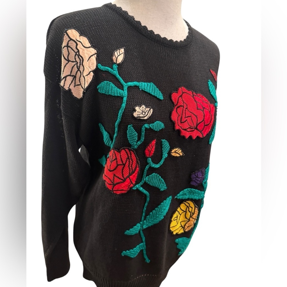 Richard Martin Women’s Medium Black Sweater w/ Multi Color Roses Size M Vintage - Picture 3 of 13